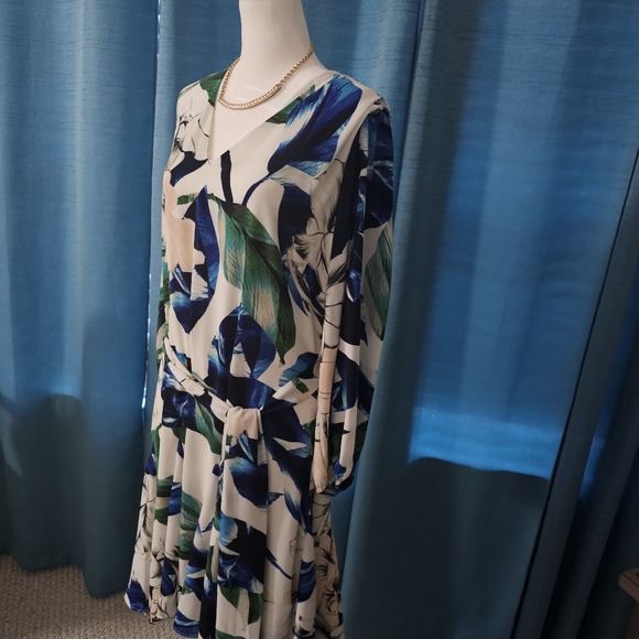 WHBM cocktail dress size 14 - Picture 3 of 17